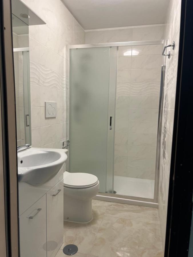 Monlight Guest House Рим Екстериор снимка
